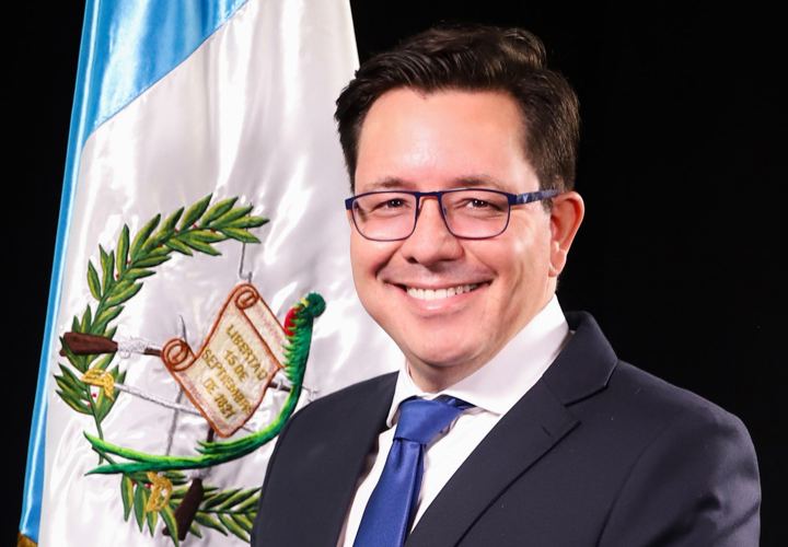 Julio Héctor Estrada Domínguez